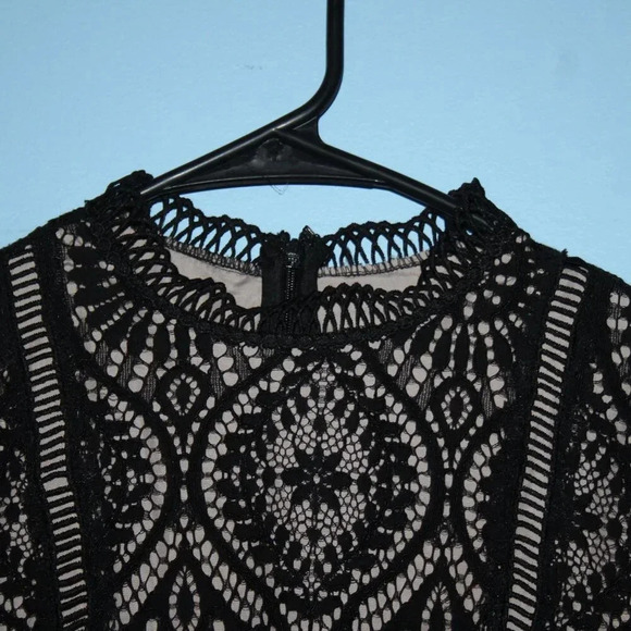 BB Dakota RSVP Black Lace Cocktail Dress A-Line Cut Fancy Mock Neck - Picture 5 of 15